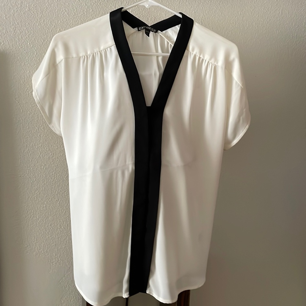Express short sleeve blouse.